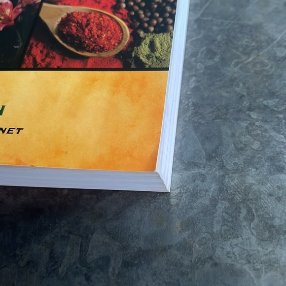 Vegan Fire & Spice Cookbook - Picture 6 of 10